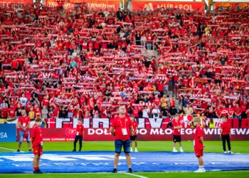 69. derby Łodzi. Doping kibiców w meczu Widzew Łódź – ŁKS Łódź [ZDJĘCIA, WIDEO]