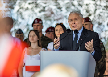 Jarosław Kaczyński przemawia w Uniejowie
