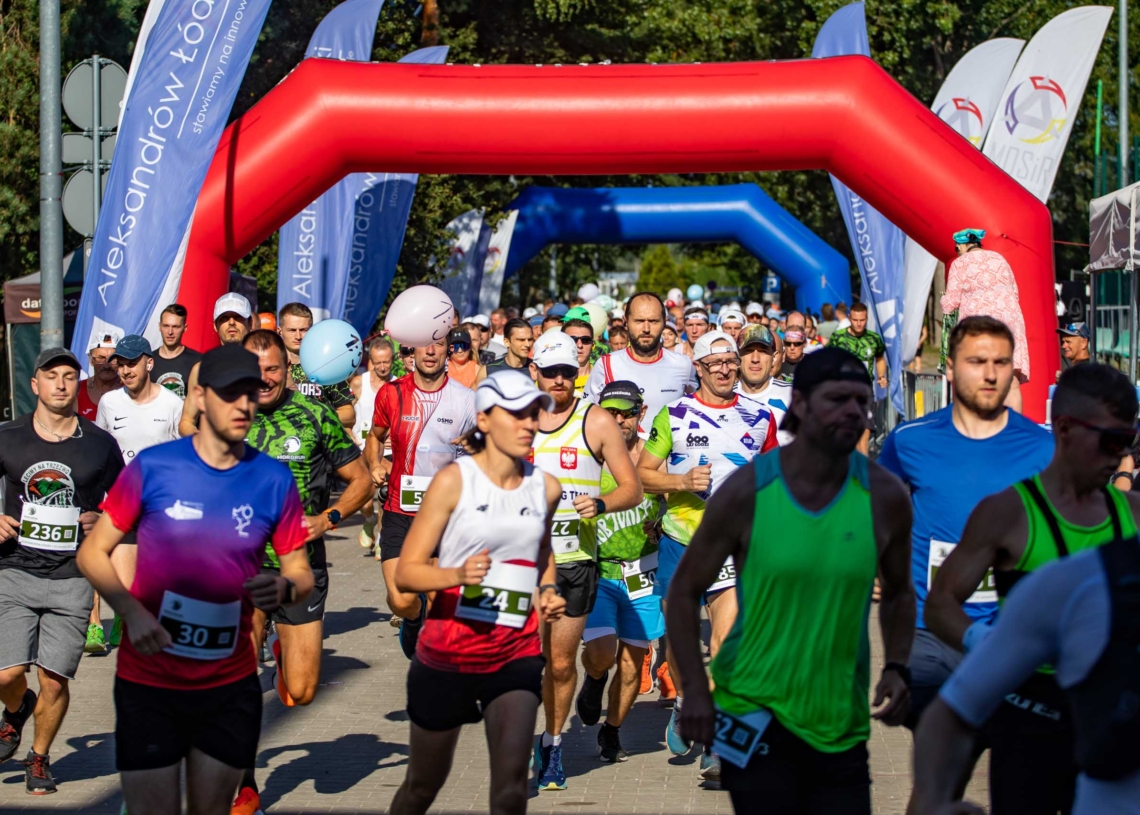 Mororun w Aleksandrowie Łódzkim. 9. bieg na Święto Wojska Polskiego [ZDJĘCIA]