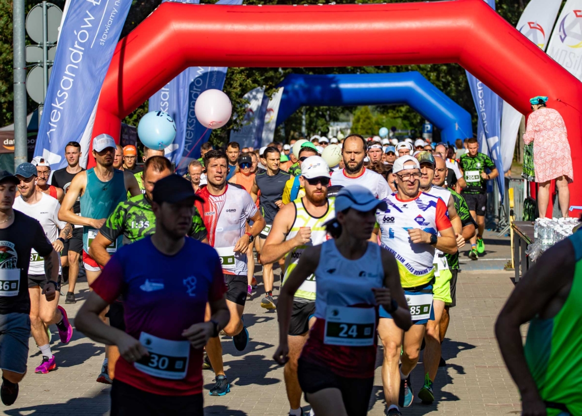 Mororun w Aleksandrowie Łódzkim. 9. bieg na Święto Wojska Polskiego [ZDJĘCIA]