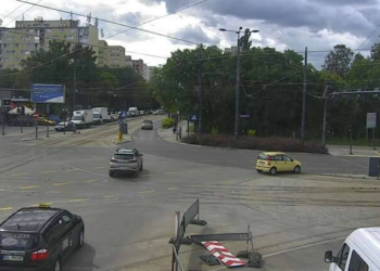 Zatrzymanie ruchu tramwajowego na ulicy Dąbrowskiego. Zasłabnięcie pasażera linii 2 2 zatrzymanie ruchu tramwajowego na ulicy Dąbrowskiego