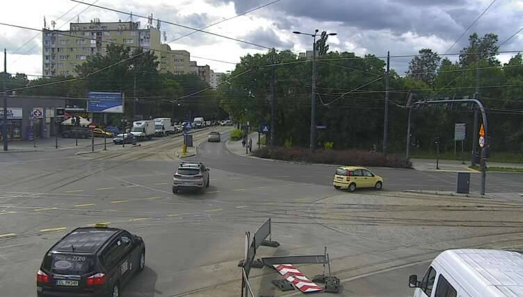 zatrzymanie ruchu tramwajowego na ulicy Dąbrowskiego
