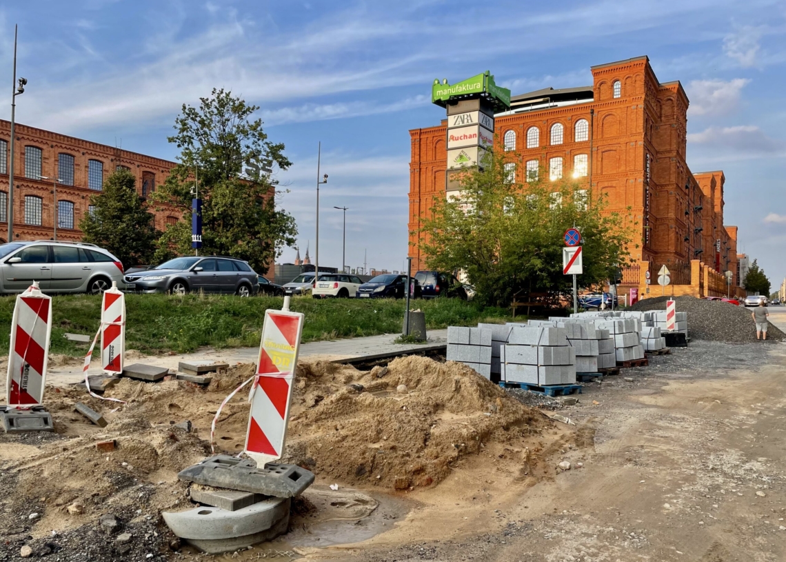 Przebudowa ulicy Ogrodowej ma się zakończyć w 4 kwartale. Jak postępują prace? [ZDJĘCIA + WIDEO]
