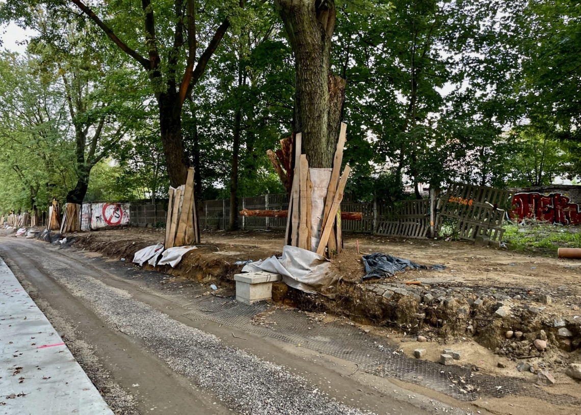 Przebudowa ulicy Cmentarnej. Rozpoczęło się wylewanie betonowej podbudowy [ZDJĘCIA +WIDEO]