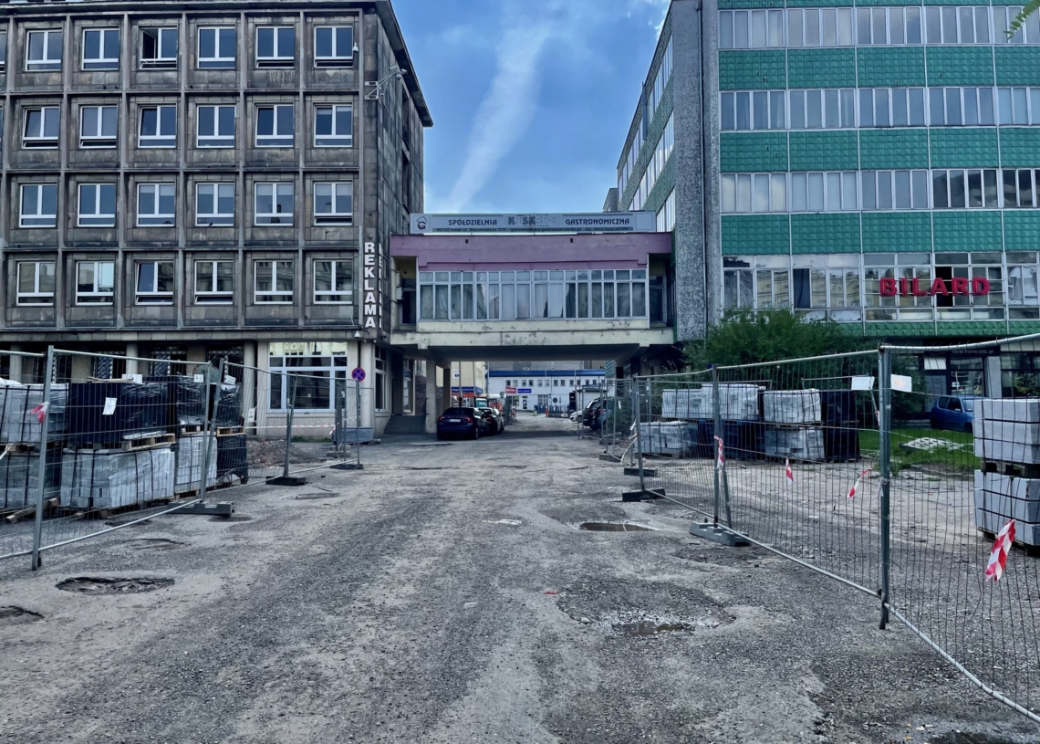 między ulicami Sienkiewicza i Wschodnią
