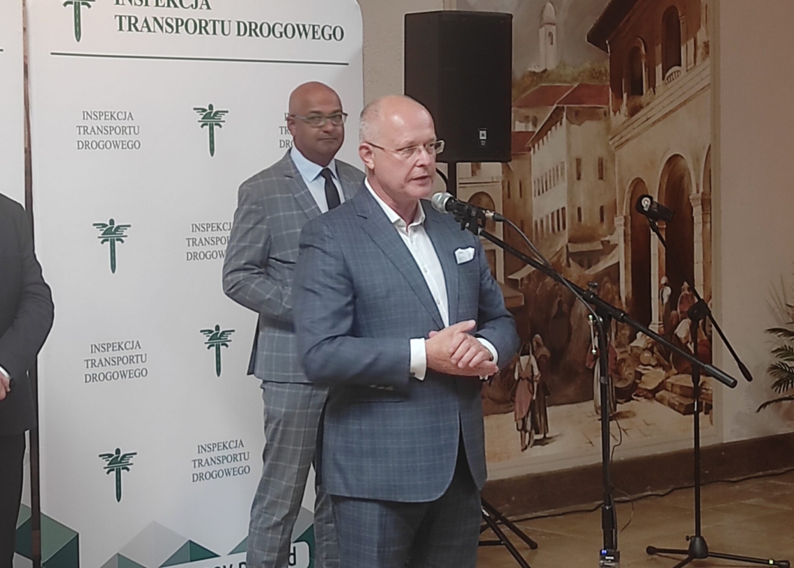 „Bezpiecznie w szkole i po szkole” – wspólne warsztaty MEiN oraz ITD w rzgowskim parku rozrywki