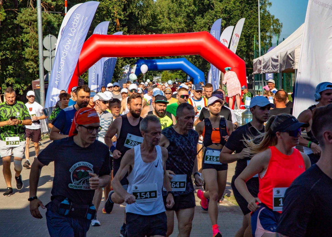 Mororun w Aleksandrowie Łódzkim. 9. bieg na Święto Wojska Polskiego [ZDJĘCIA]