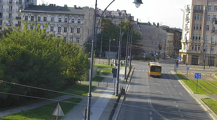 Zatrzymanie ruchu tramwajowego na Kilińskiego przez źle zaparkowane auto 1 zatrzymanie ruchu tramwajowego na Kilińskiego
