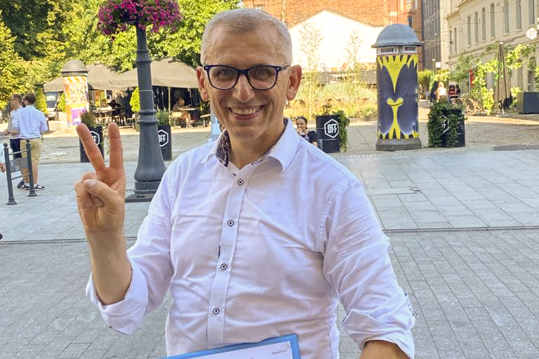 Senator Krzysztof Kwiatkowski przekroczył przepisy? 1 Senator Krzysztof Kwiatkowski przekroczył przepisy?