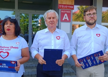 Konferencja PO pod Akademią Piotrkowską