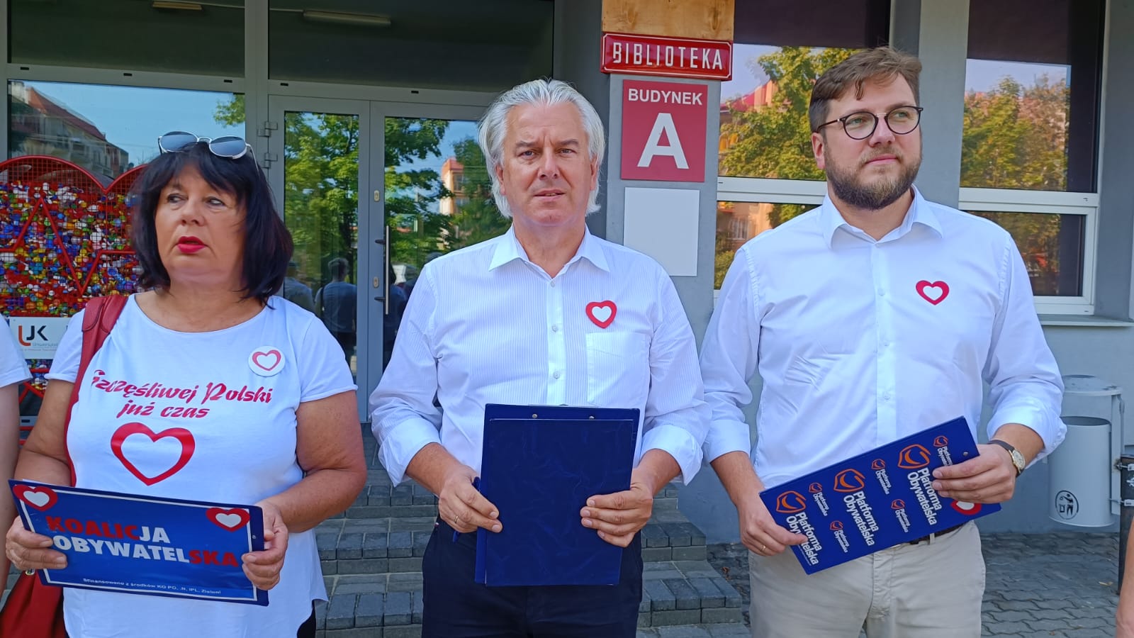 Konferencja PO pod Akademią Piotrkowską