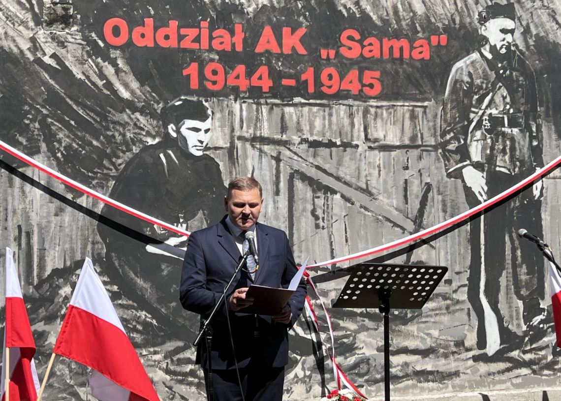 W Koluszkach odsłonięto mural poświęcony żołnierzom AK