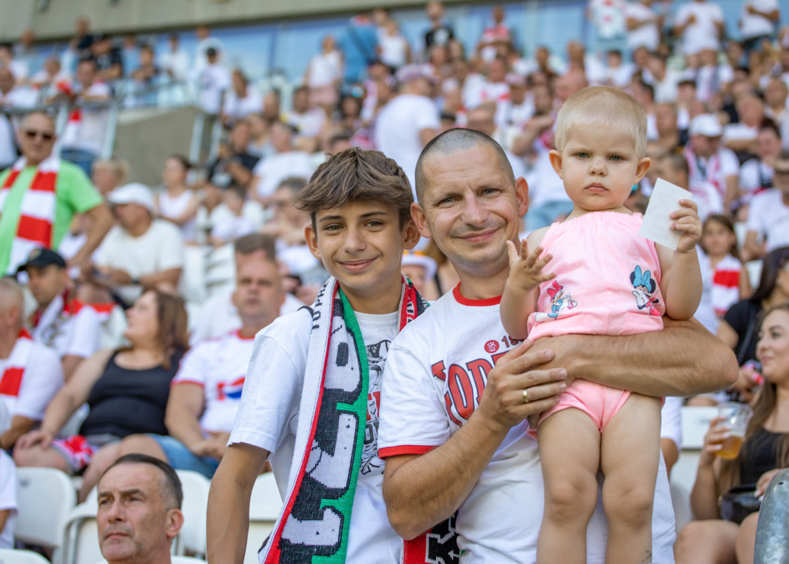 Doping kibiców w meczu ŁKS Łódź - Pogoń Szczecin