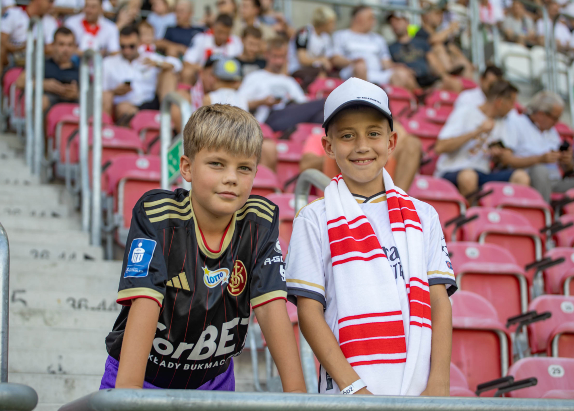 Doping kibiców w meczu ŁKS Łódź - Pogoń Szczecin
