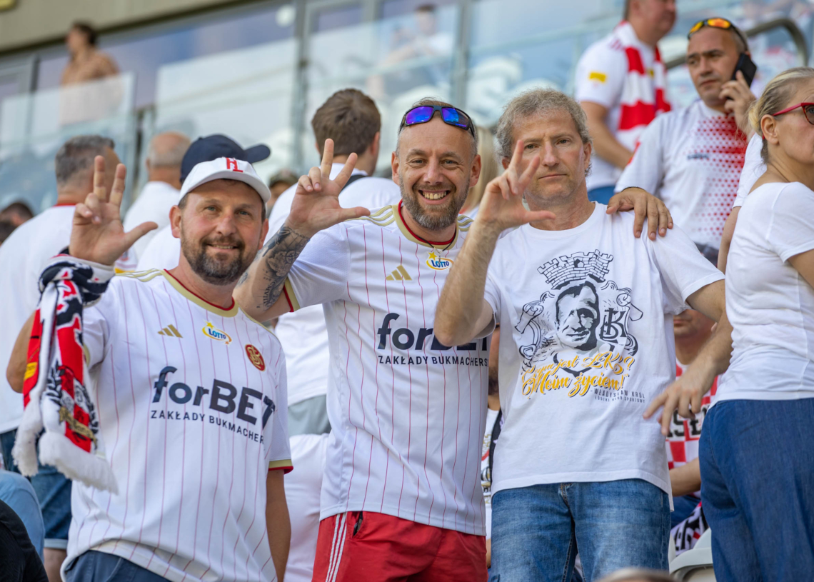 Doping kibiców w meczu ŁKS Łódź - Pogoń Szczecin