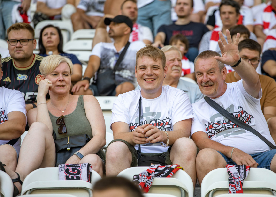 Doping kibiców w meczu ŁKS Łódź - Pogoń Szczecin