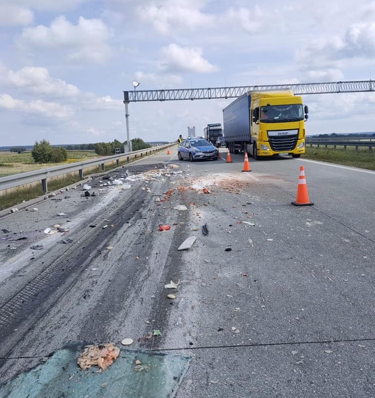 Wypadek Monice S8. fot. KPP w Sieradzu