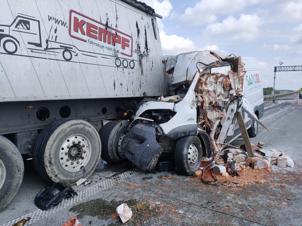Wypadek Monice S8. fot. KPP w Sieradzu