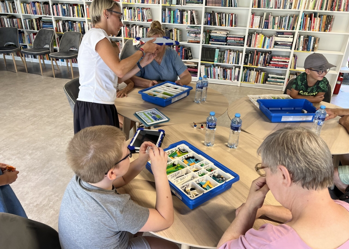 Seniorzy i roboty - warsztaty