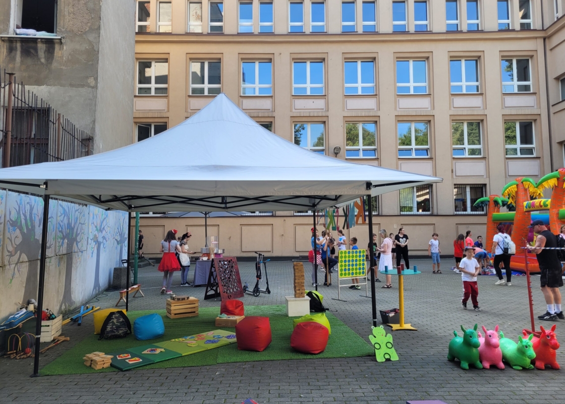 Piknik sąsiedzki dla łodzian przy ulicy Gdańskiej 16