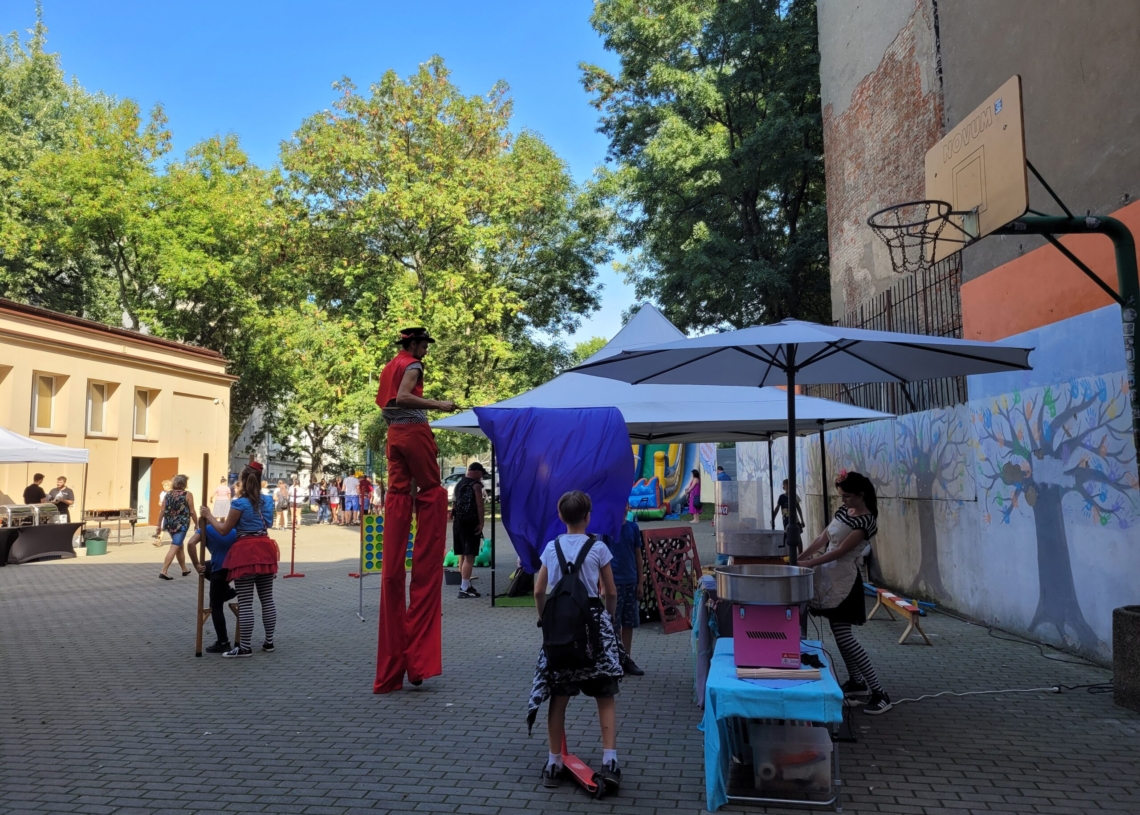 Piknik sąsiedzki dla łodzian przy ulicy Gdańskiej 16
