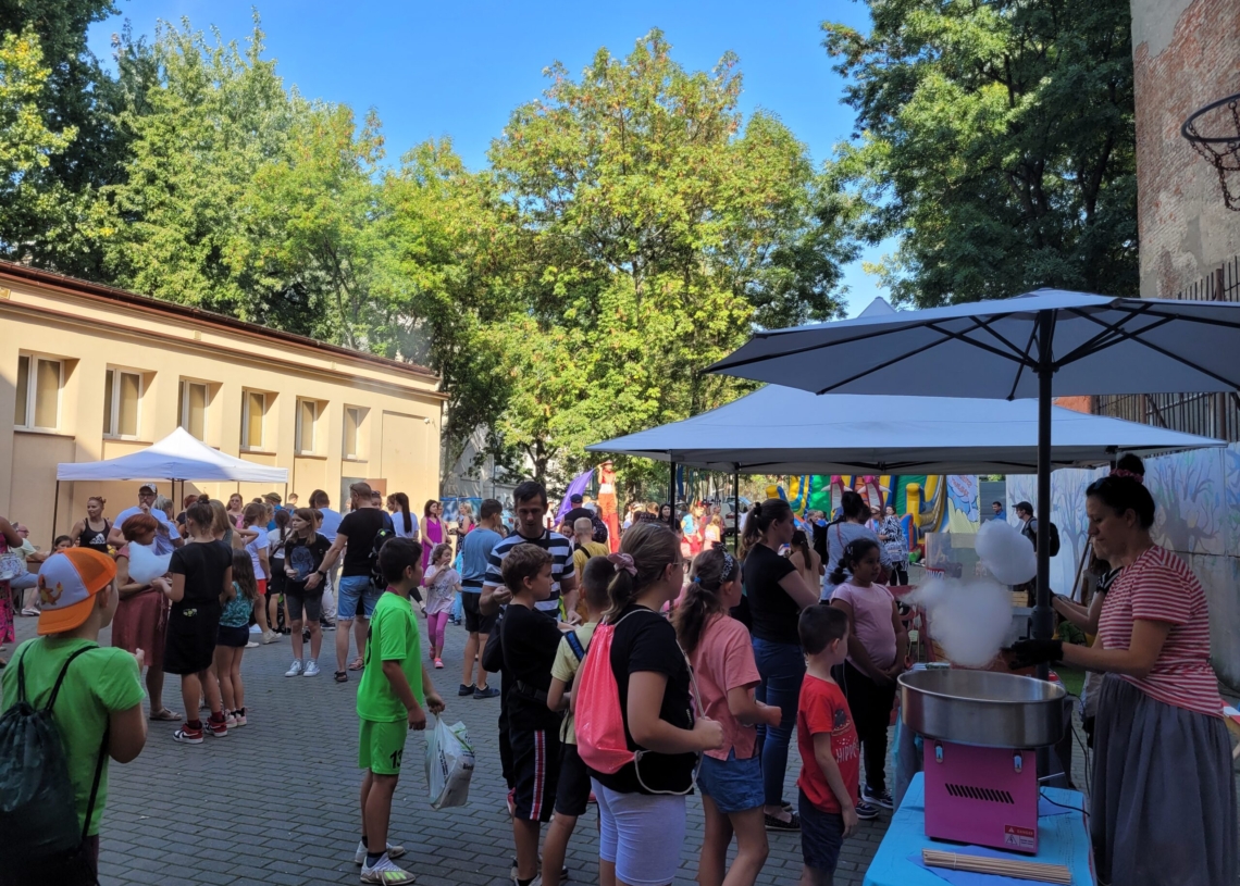 Piknik sąsiedzki dla łodzian przy ulicy Gdańskiej 16