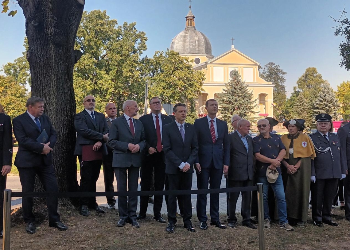 Skierniewice: Odsłonięto mural upamiętniający ks. Edwarda Chomę