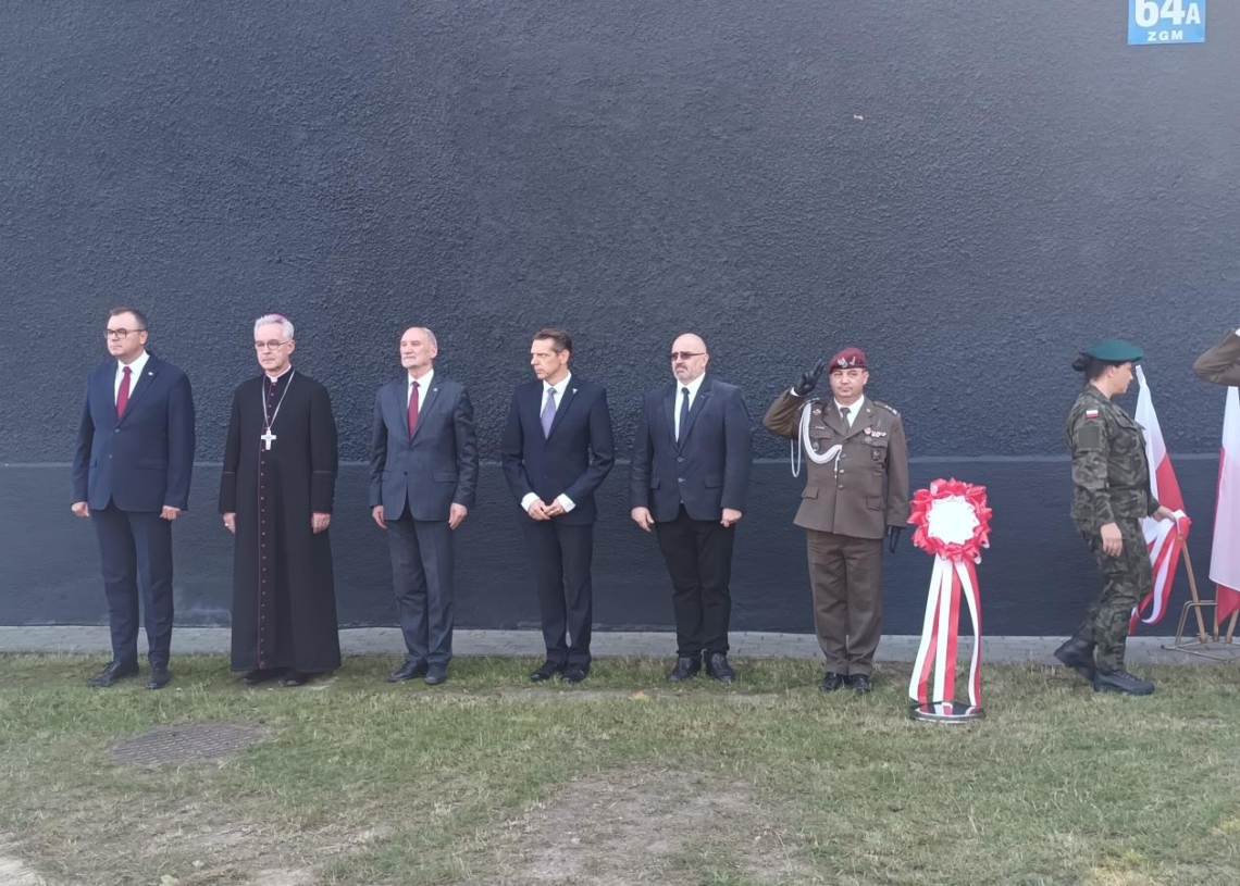 Skierniewice: Odsłonięto mural upamiętniający ks. Edwarda Chomę
