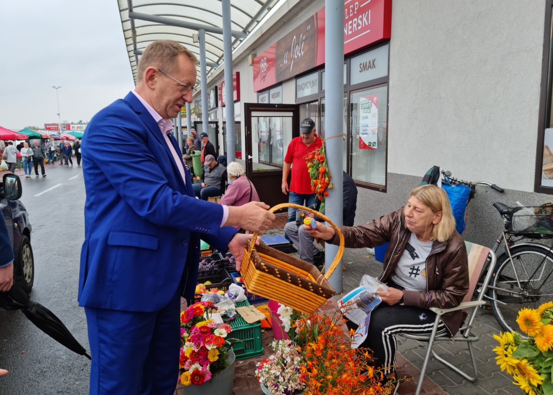 Robert Telus w Rawie Mazowieckiej o pomocy dla sadowników