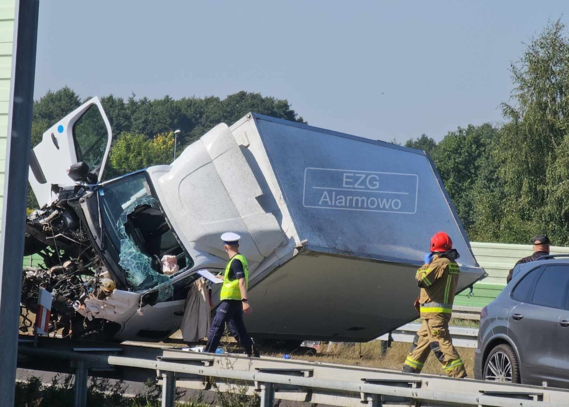 Wypadek na A2. Ranna jedna osoba