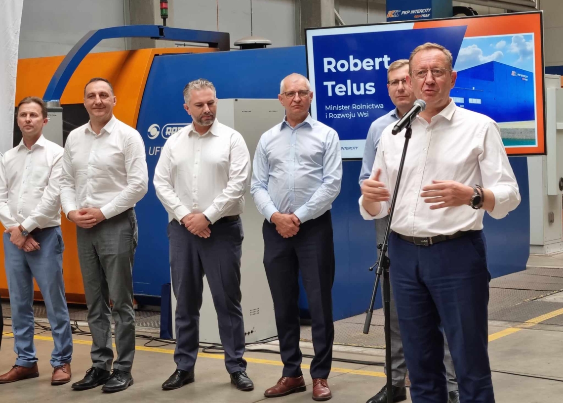 330 wagonów wyremontuje zakład w Libiszowie dla PKP Intercity