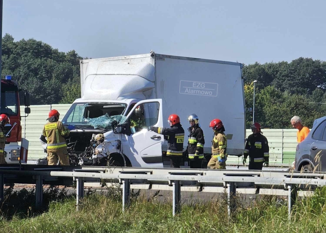 Wypadek na A2. Ranna jedna osoba