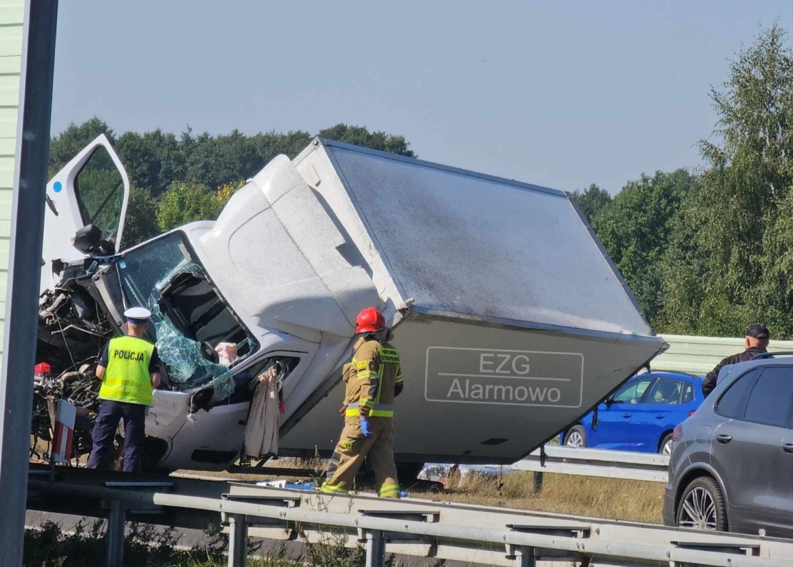 Wypadek na A2. Ranna jedna osoba
