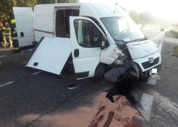 Wypadek busa z nielegalnymi imigrantami w Piotrkowie