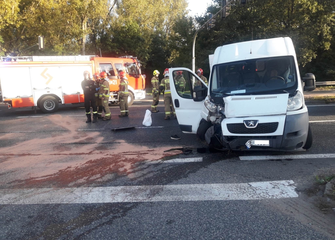 Wypadek busa z nielegalnymi imigrantami w Piotrkowie