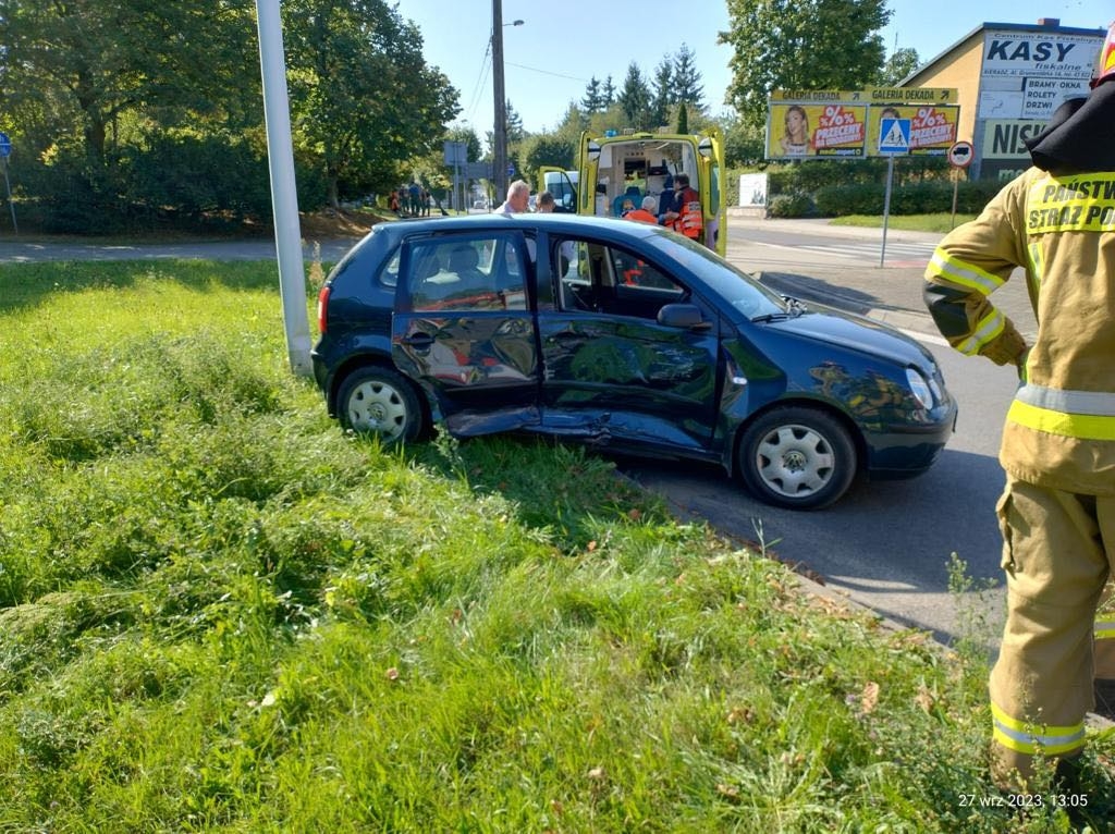Wypadek w Sieradzu. Dwie osoby ranne