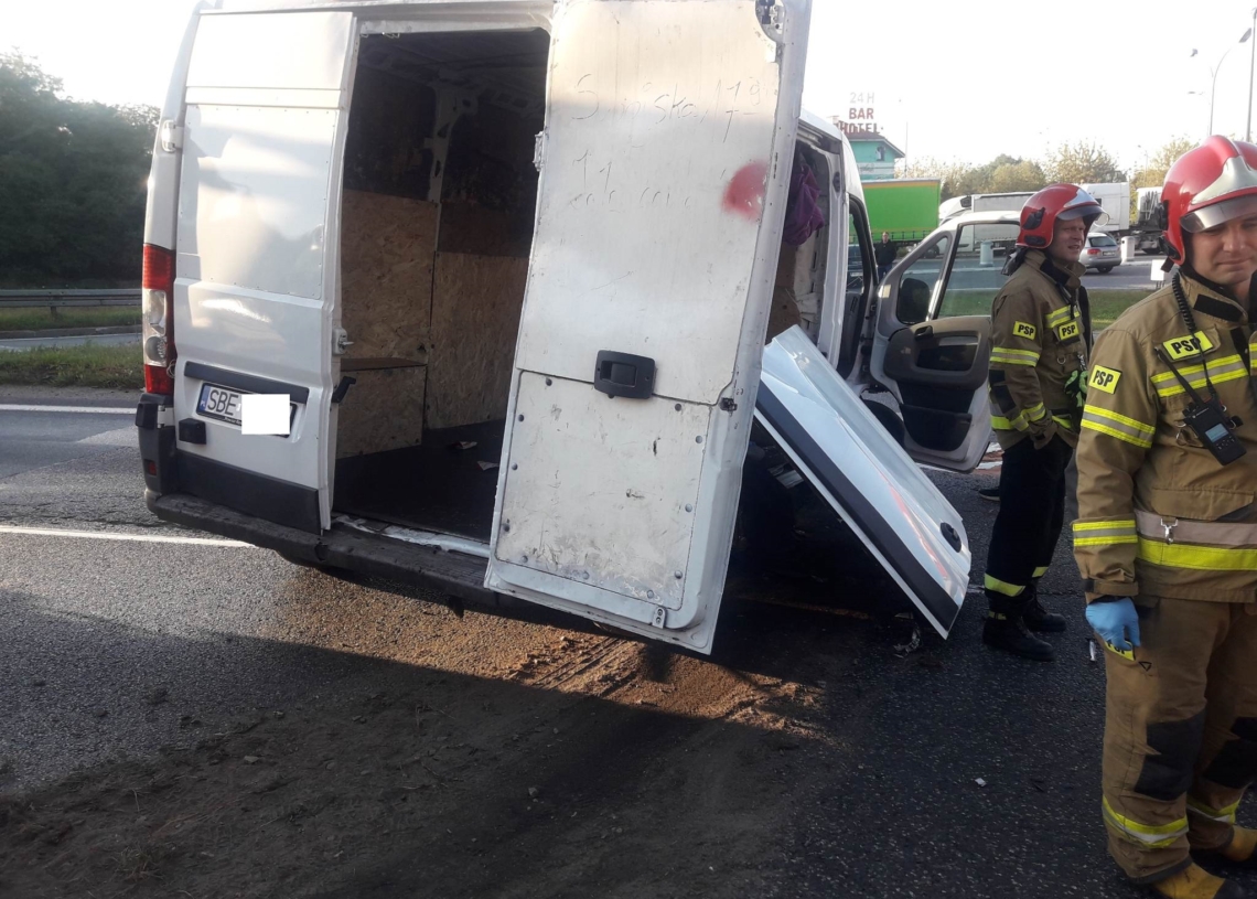 Wypadek busa z nielegalnymi imigrantami w Piotrkowie