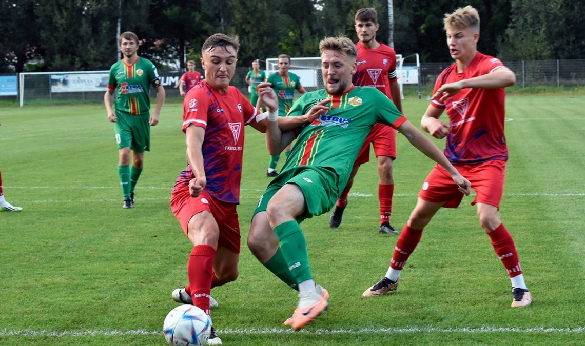 Trzecioligowcy z Łódzkiego nie zawiedli. 5 wygranych meczów, 15 strzelonych goli 1 Trzecioligowcy z Łódzkiego nie zawodzą - Lechia TM z szóstym zwycięstwem