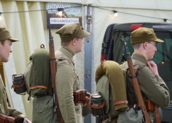 Piknik militarno-historyczny w Beleniu