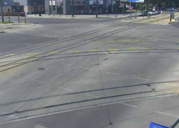 Zatrzymanie ruchu tramwajów na ulicy Dąbrowskiego z powodu zaniku napięcia 7 zatrzymanie ruchu tramwajów na ulicy Dąbrowskiego