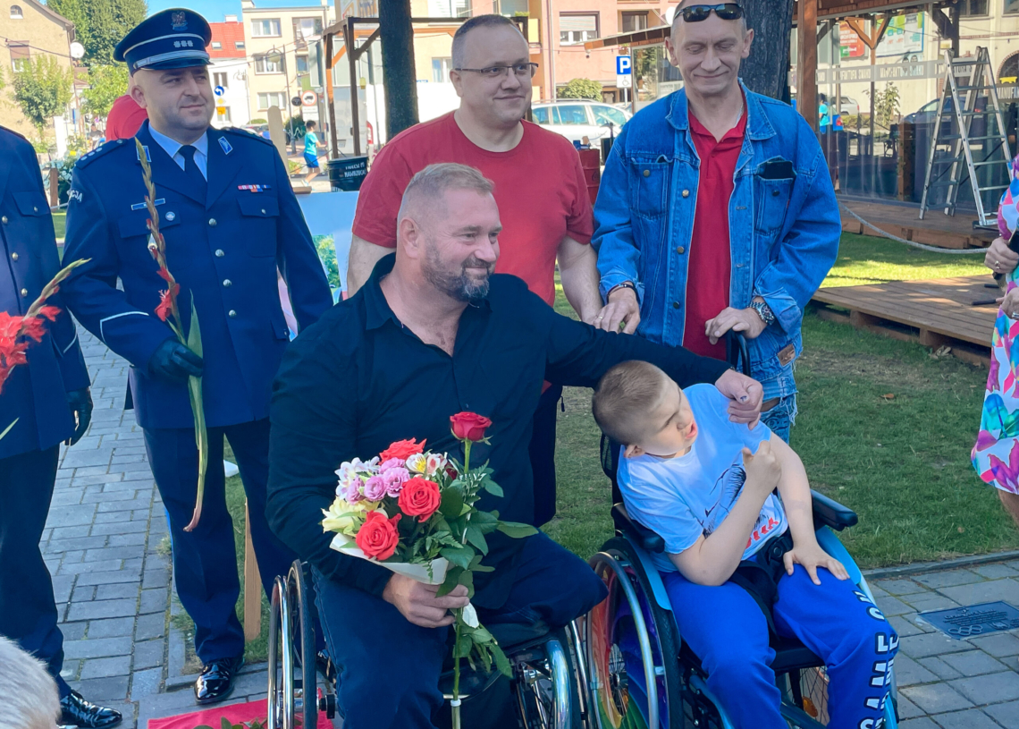 Nowe tablice w Alei Olimpijczyków i Paraolimpijczyków w Wieruszowie