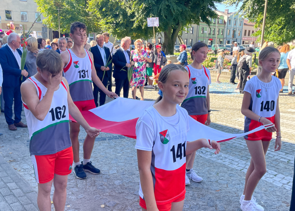 Nowe tablice w Alei Olimpijczyków i Paraolimpijczyków w Wieruszowie