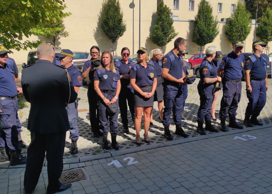 Obchody Święta Straży Miejskiej w Łodzi. Awansowano 55 funkcjonariuszy [ZDJĘCIA]