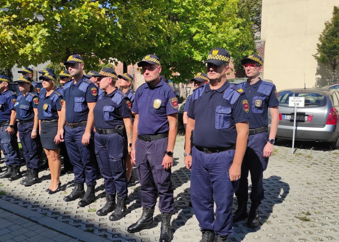 Obchody Święta Straży Miejskiej w Łodzi. Awansowano 55 funkcjonariuszy [ZDJĘCIA]