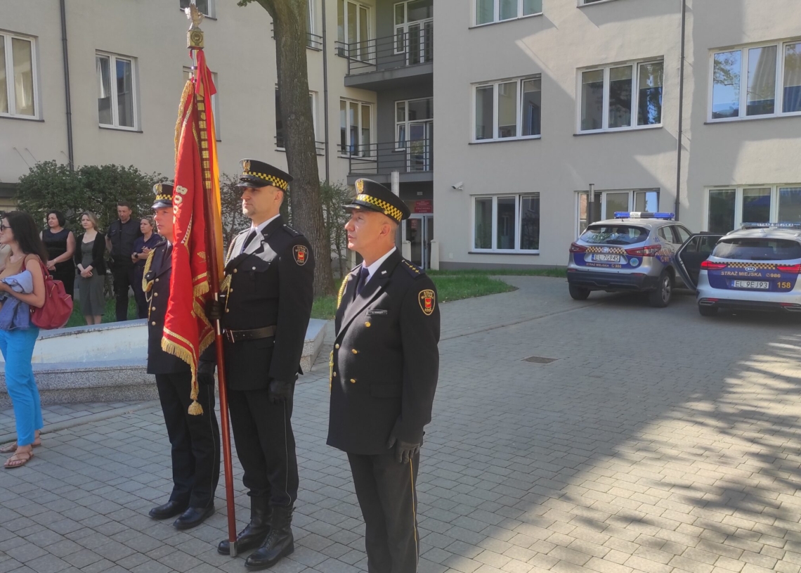 Obchody Święta Straży Miejskiej w Łodzi. Awansowano 55 funkcjonariuszy [ZDJĘCIA]