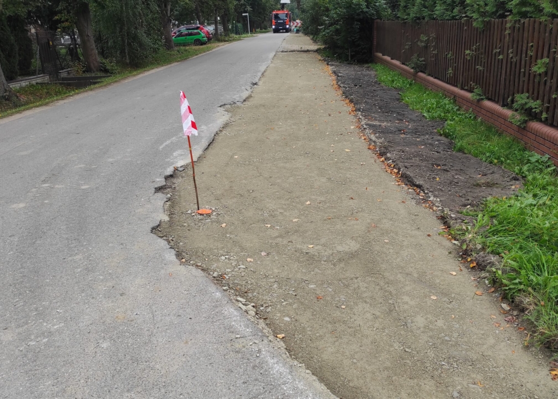 Mieszkańcy Babiczek nie chcą zmiany przebiegu drogi, której modernizacja właśnie się zaczyna