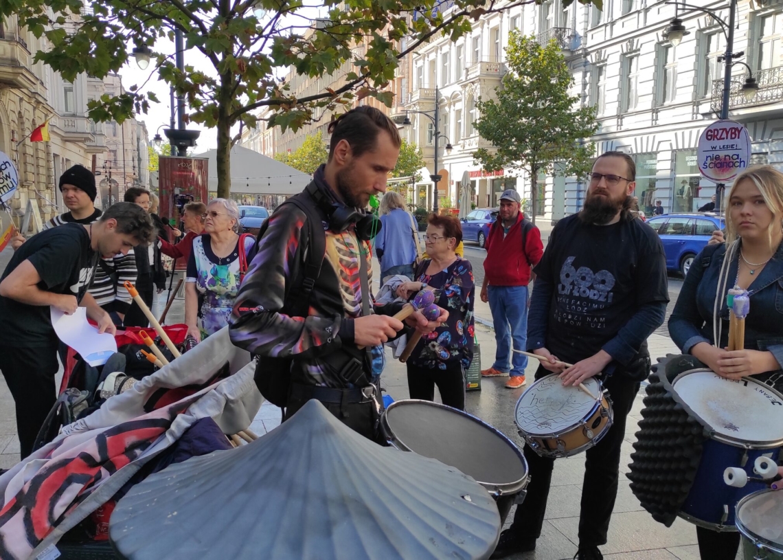Protest Łódzkiego Stowarzyszenia Lokatorów. Przeciw dotkliwym skutkom polityki mieszkaniowej