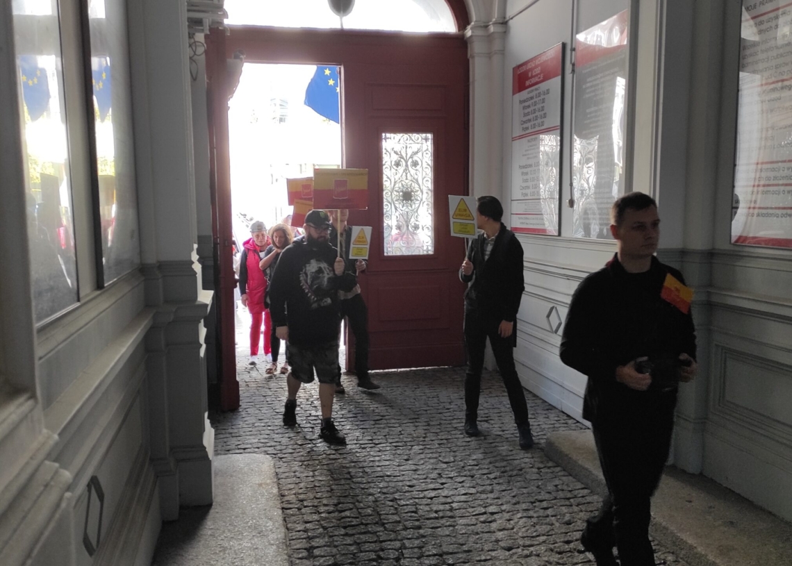 Protest Łódzkiego Stowarzyszenia Lokatorów. Przeciw dotkliwym skutkom polityki mieszkaniowej