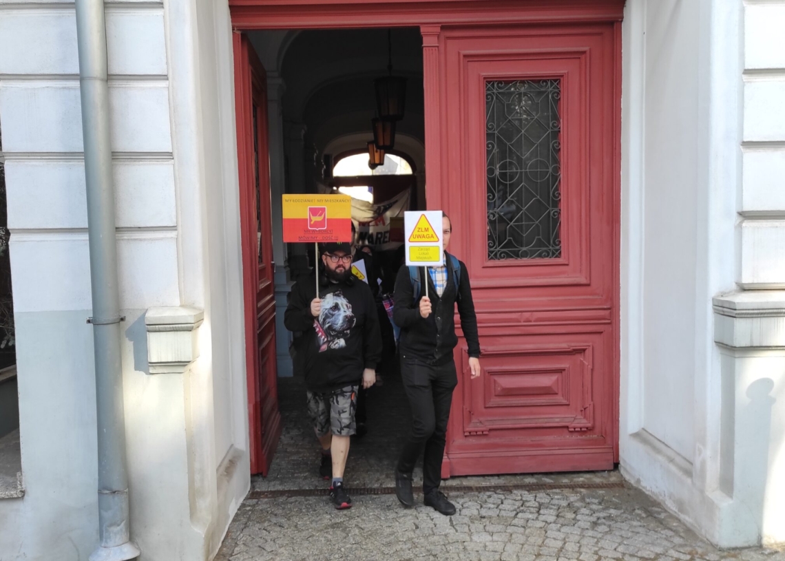 Protest Łódzkiego Stowarzyszenia Lokatorów. Przeciw dotkliwym skutkom polityki mieszkaniowej