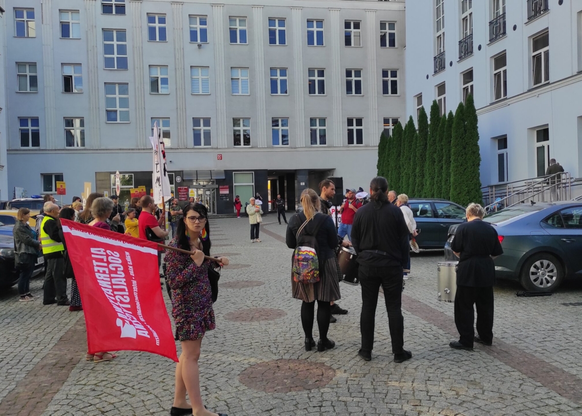 Protest Łódzkiego Stowarzyszenia Lokatorów. Przeciw dotkliwym skutkom polityki mieszkaniowej